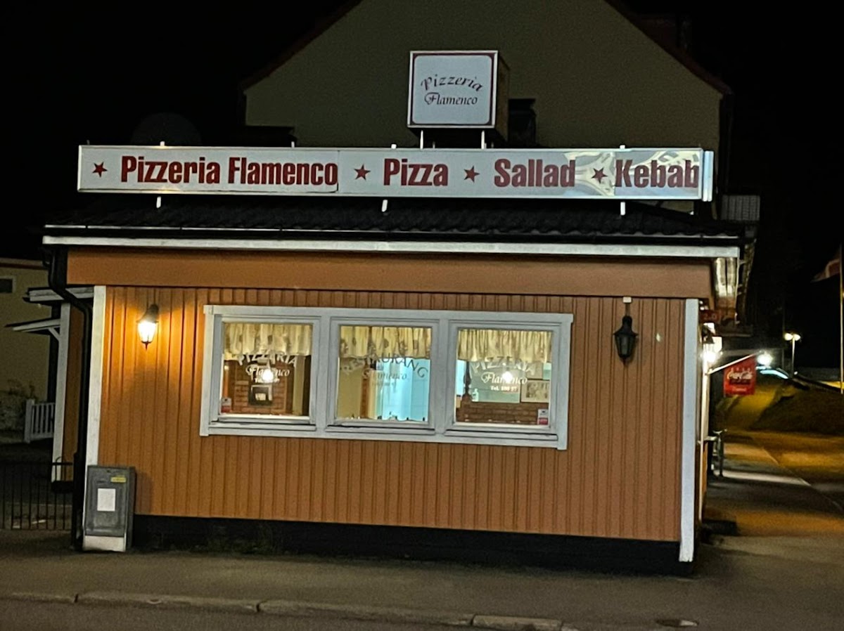 Flamenco Pizzeria - Photo 2