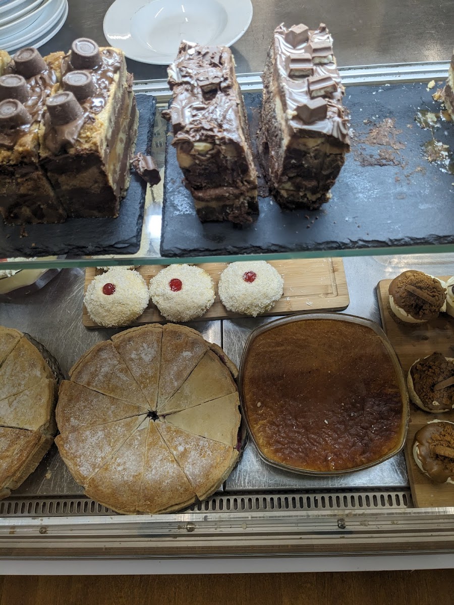 Pottery Cafe - Photo 3