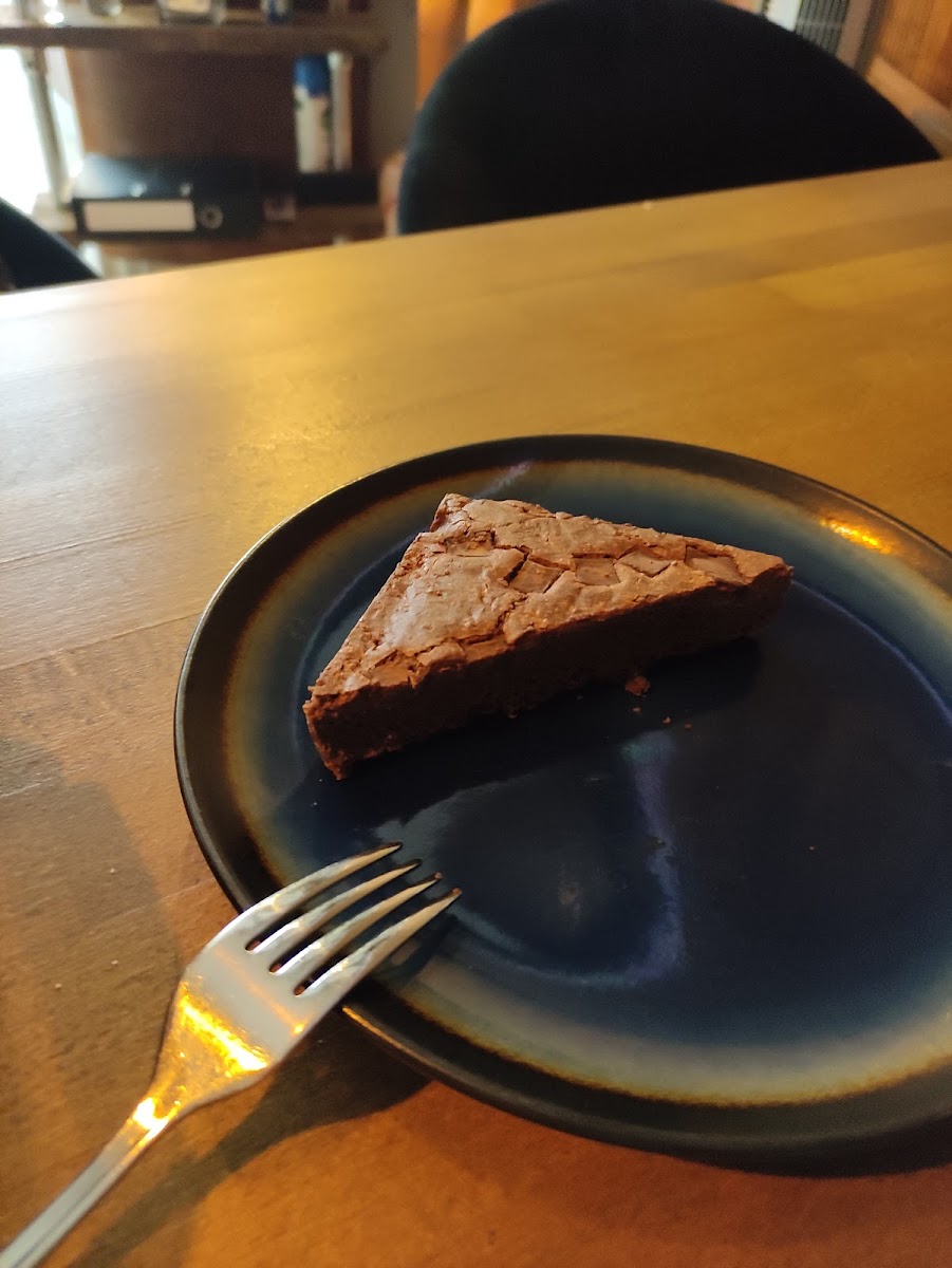Earthy Coffee - Photo 6