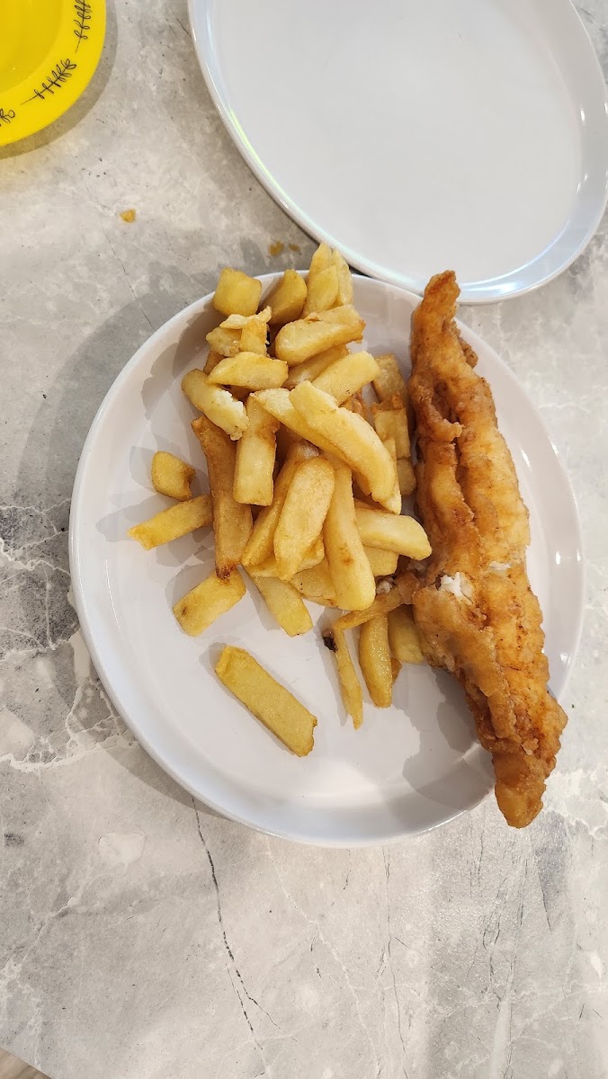 McDermott's Fish & Chips - Photo 8