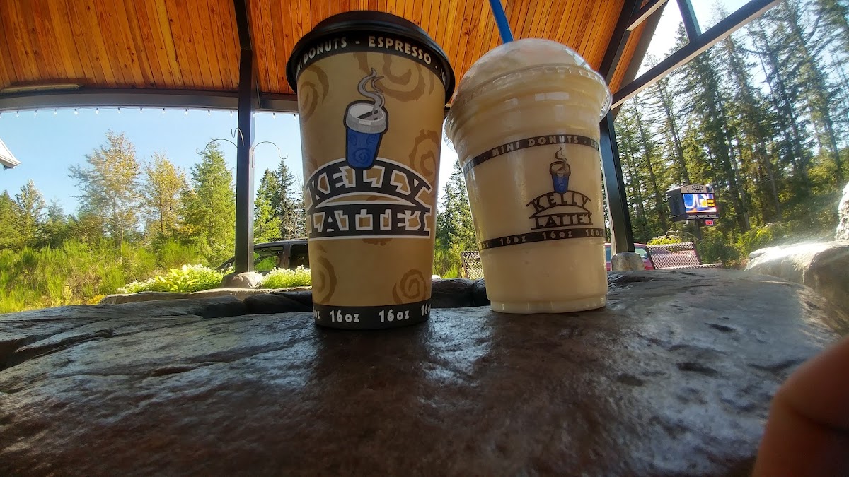 Kelly Lattes - Photo 1