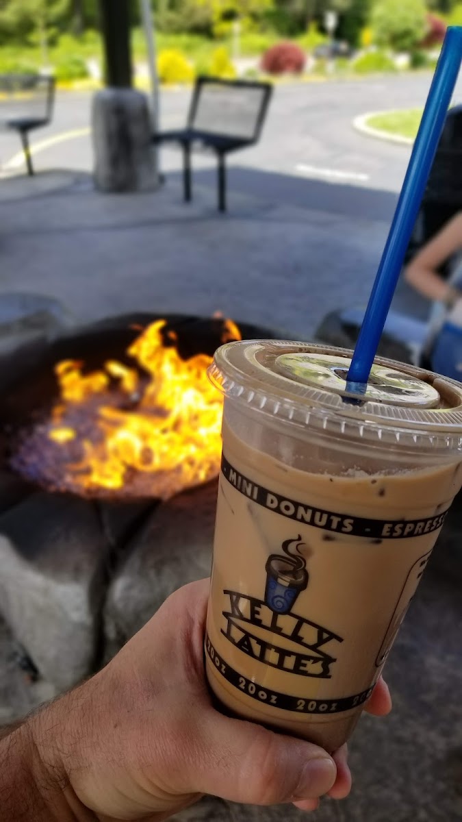 Kelly Lattes - Photo 4