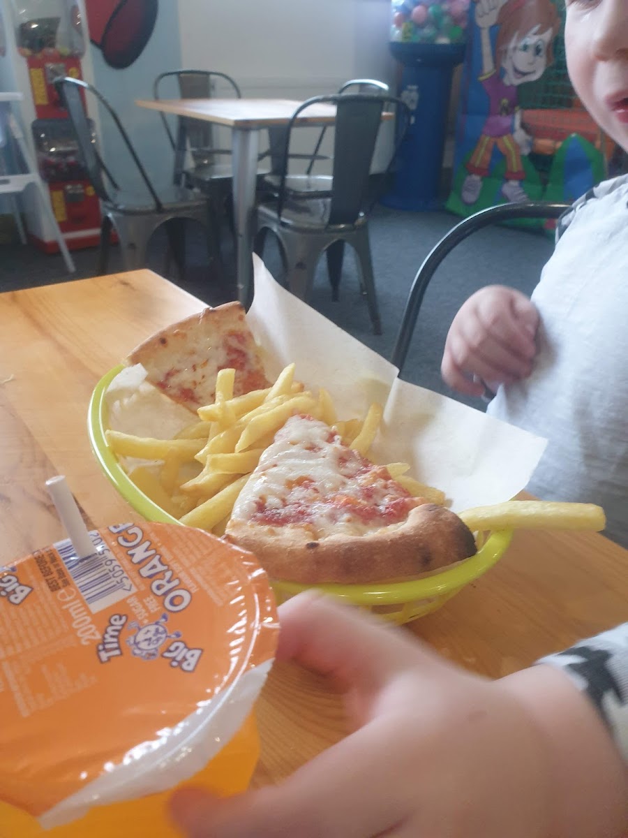 Lowerhouse Pub / Canteen playzone - Photo 5