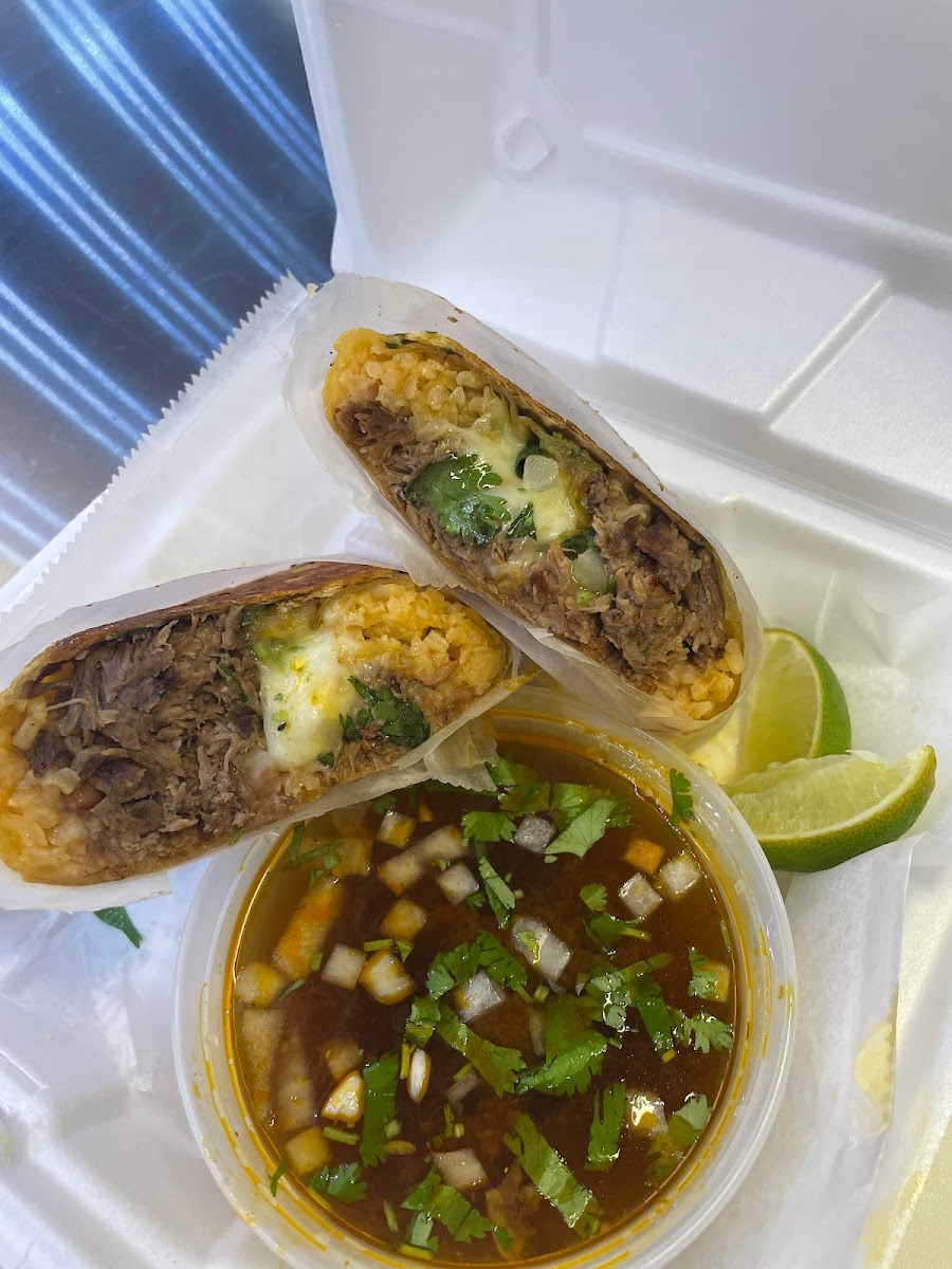 Pachucos Taqueria - Photo 2