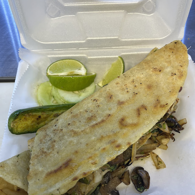 Machetes