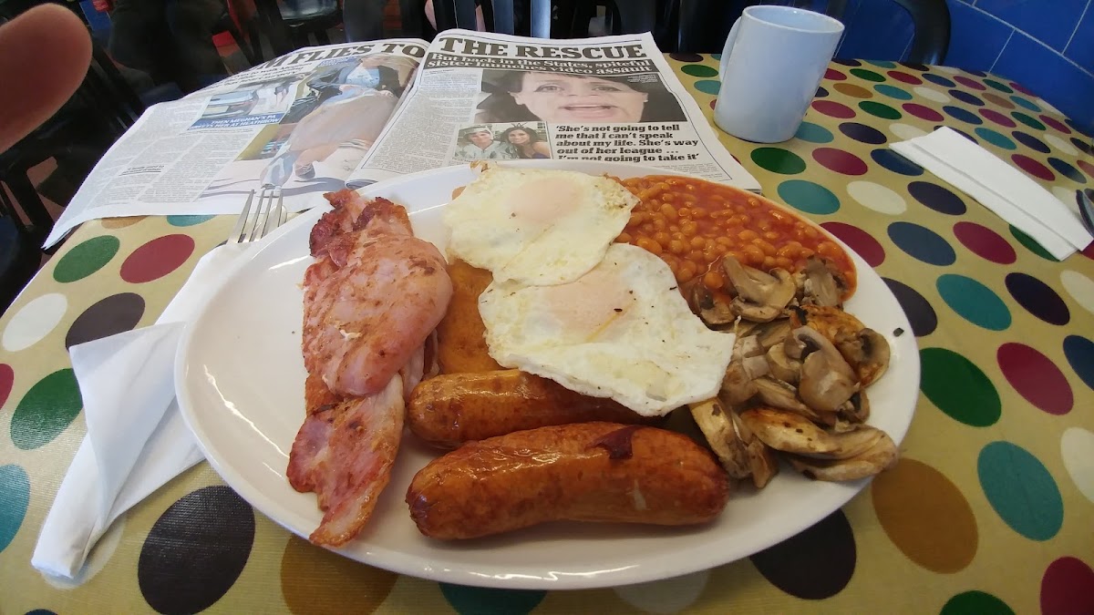 The Full Monty Café - Photo 5