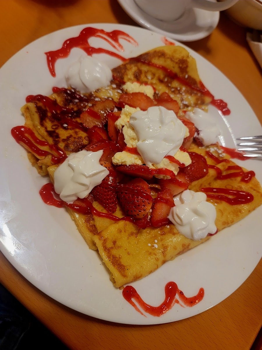 Angel’s Pancake Cafe 3 - Photo 7