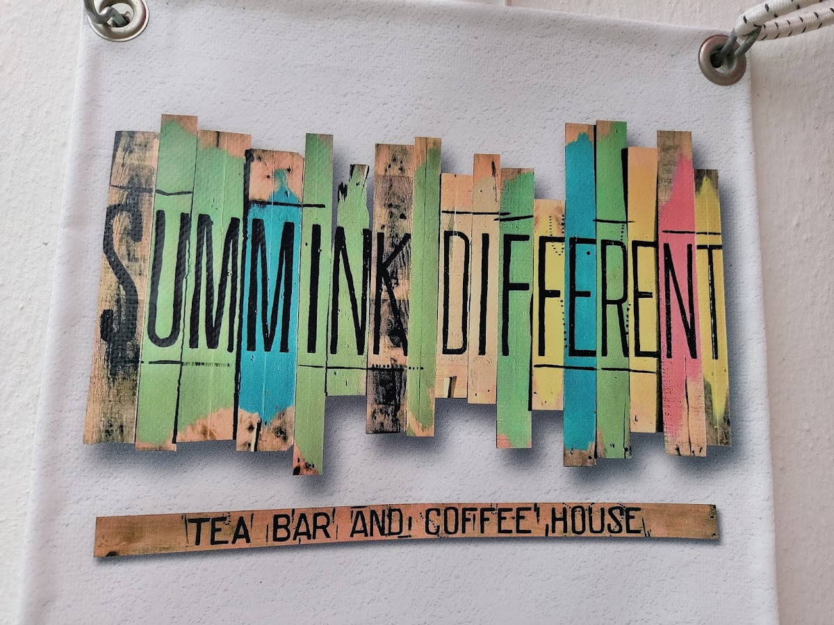 Summink Different - Photo 3