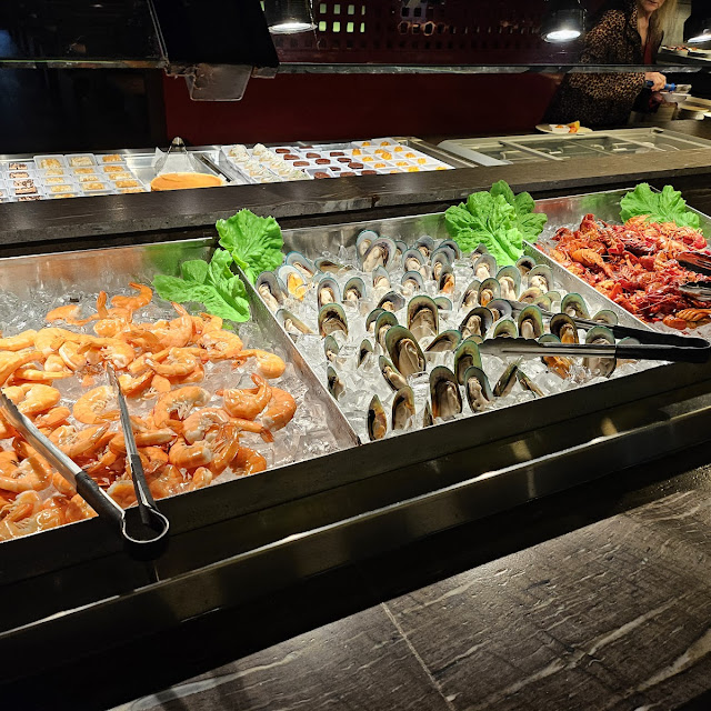 Raw Bar