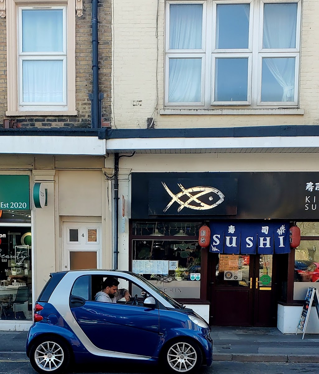 KI-CCHIN Sushi Bar