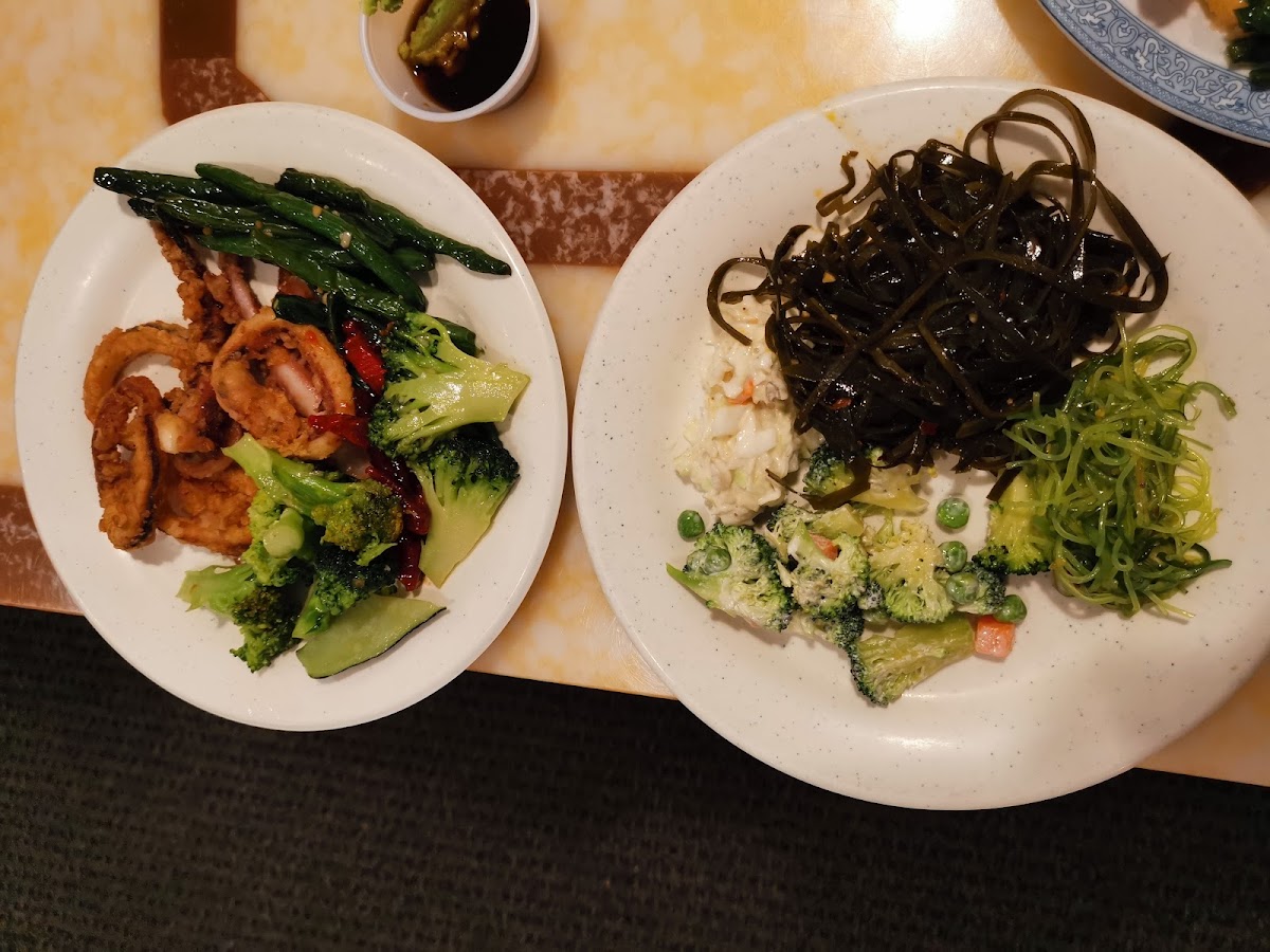 Super Buffet (Chinese) - Photo 5