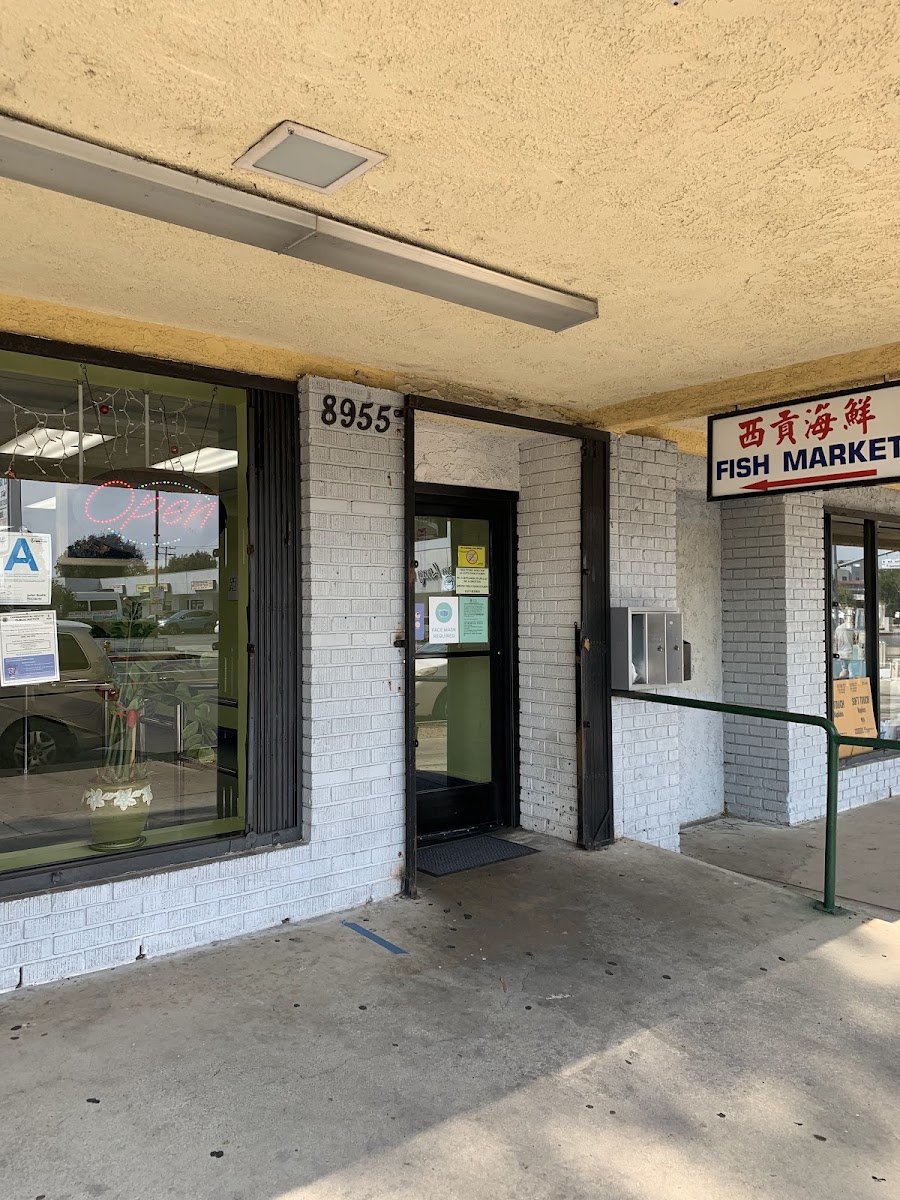 Seafood Paradise Market