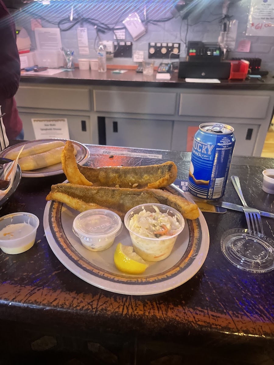 Leders Pub n Grub - Photo 2