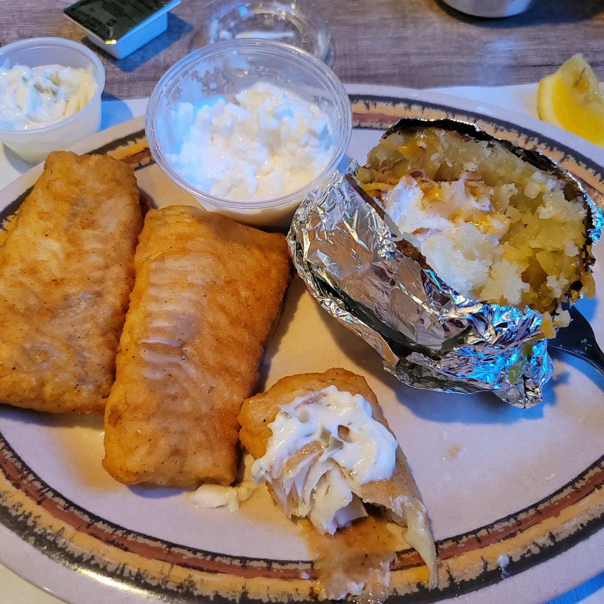 Leders Pub n Grub - Photo 8