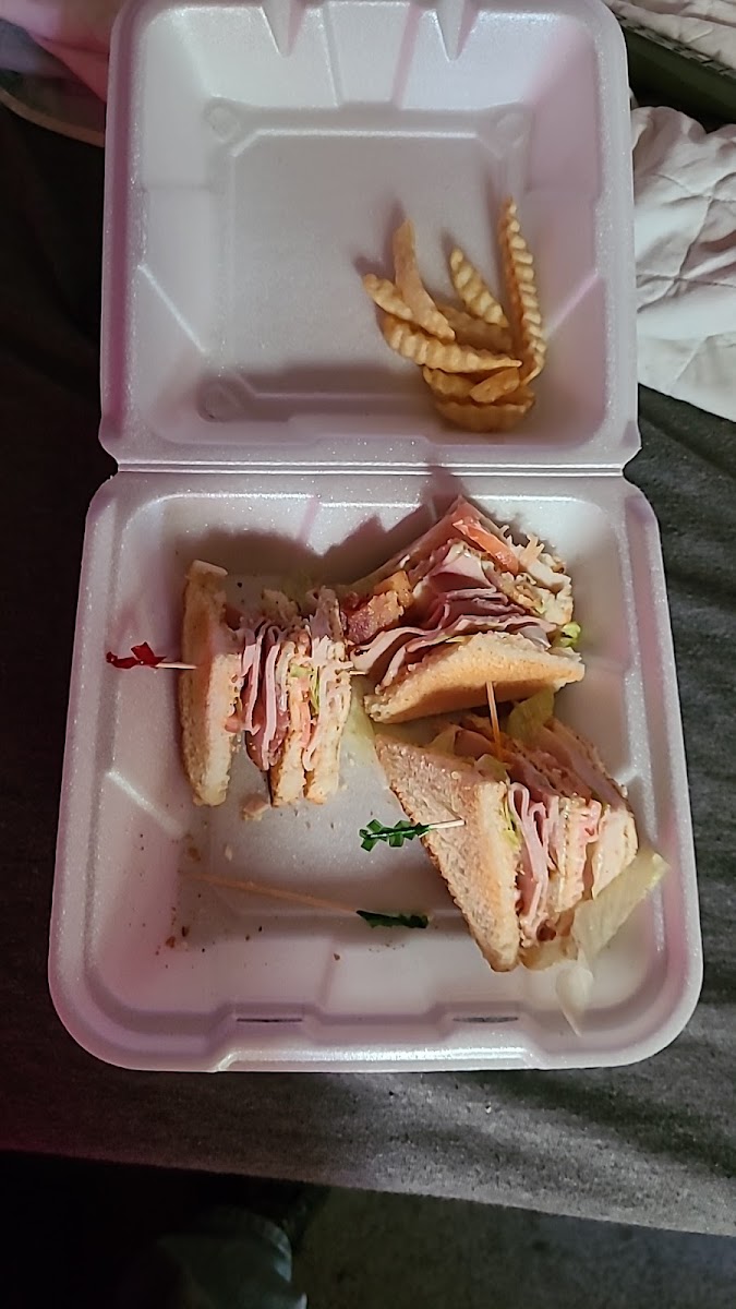Becky's Sandwich House - Photo 8