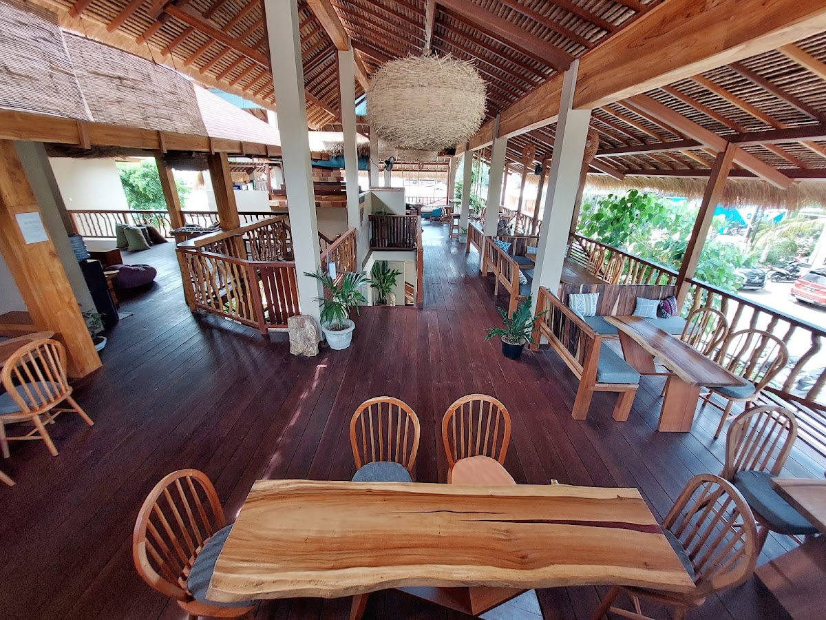 Treehouse Restaurant and Bar