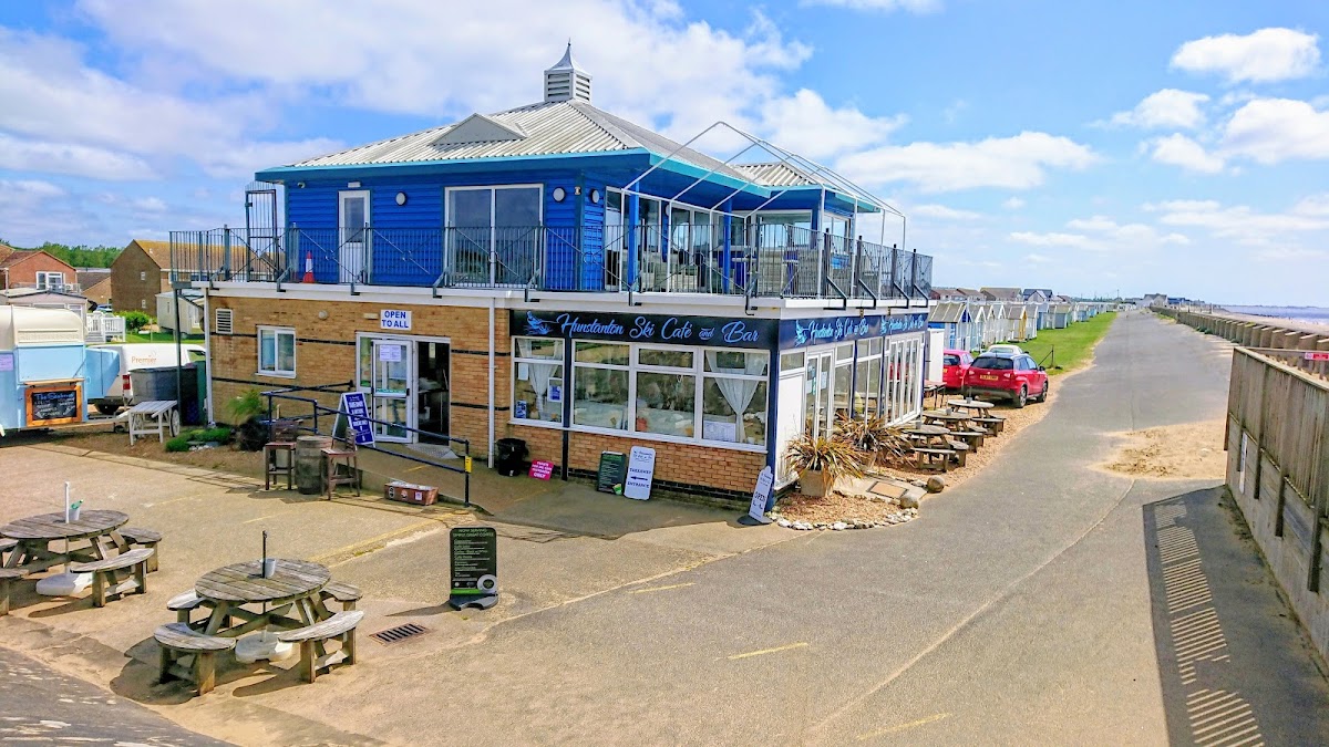 Hunstanton Ski Cafe and Bar - Photo 2