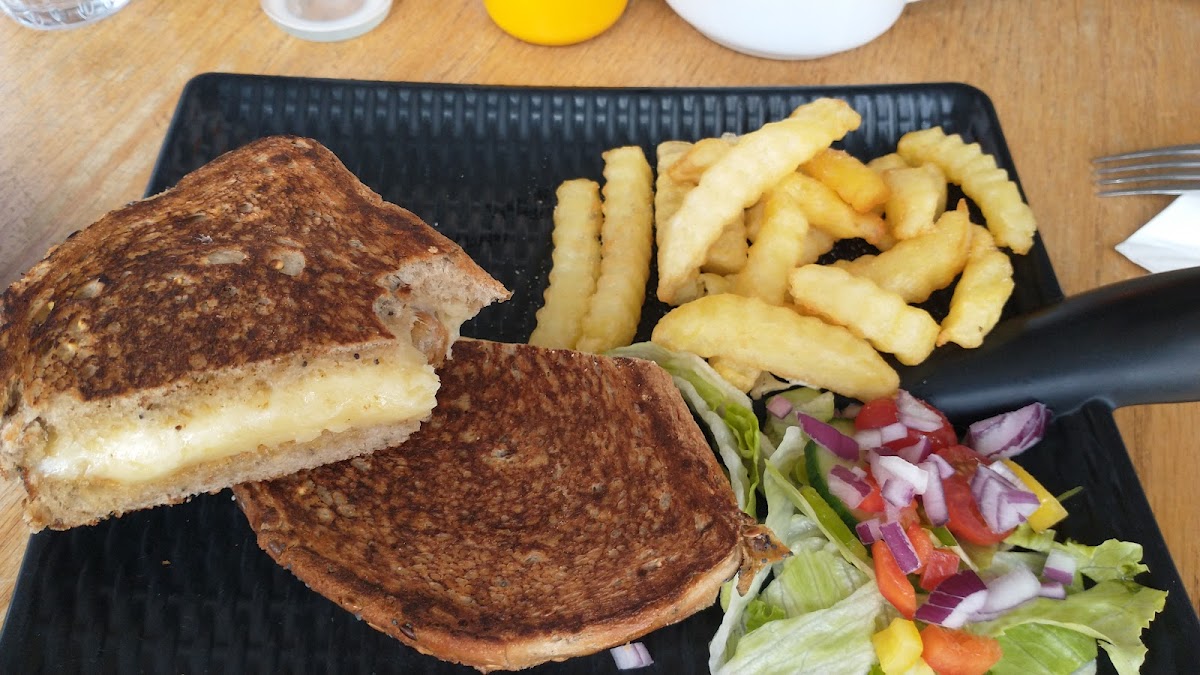 Hunstanton Ski Cafe and Bar - Photo 8