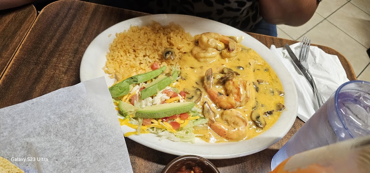 Peraltas Mexican Restaurant - Photo 1