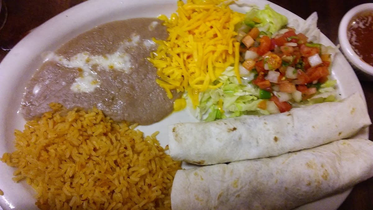 Peraltas Mexican Restaurant - Photo 5