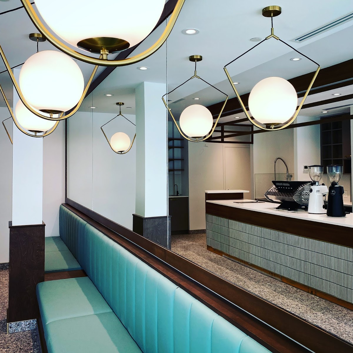 Cafe Myriade - Westmount