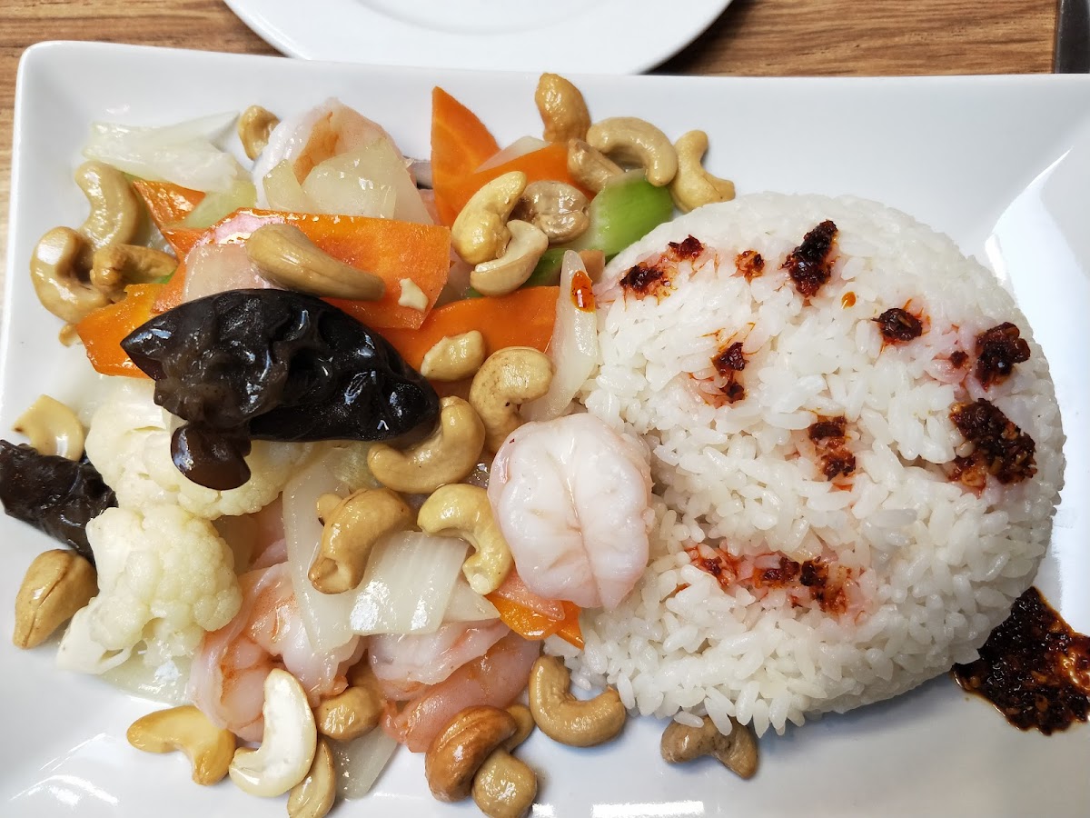 Dumpling Plaza Chinese Restaurant - Photo 9