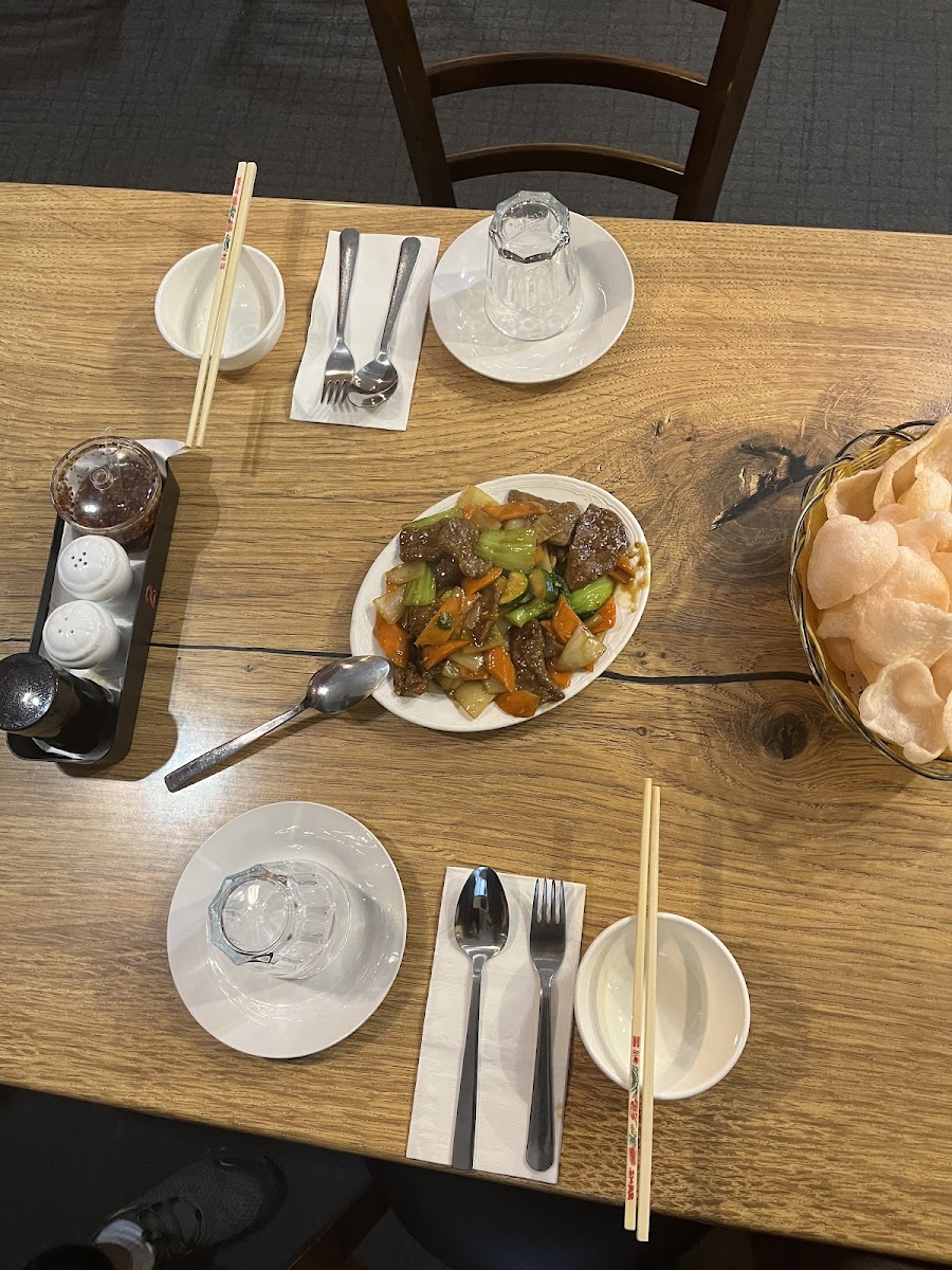 Dumpling Plaza Chinese Restaurant - Photo 6