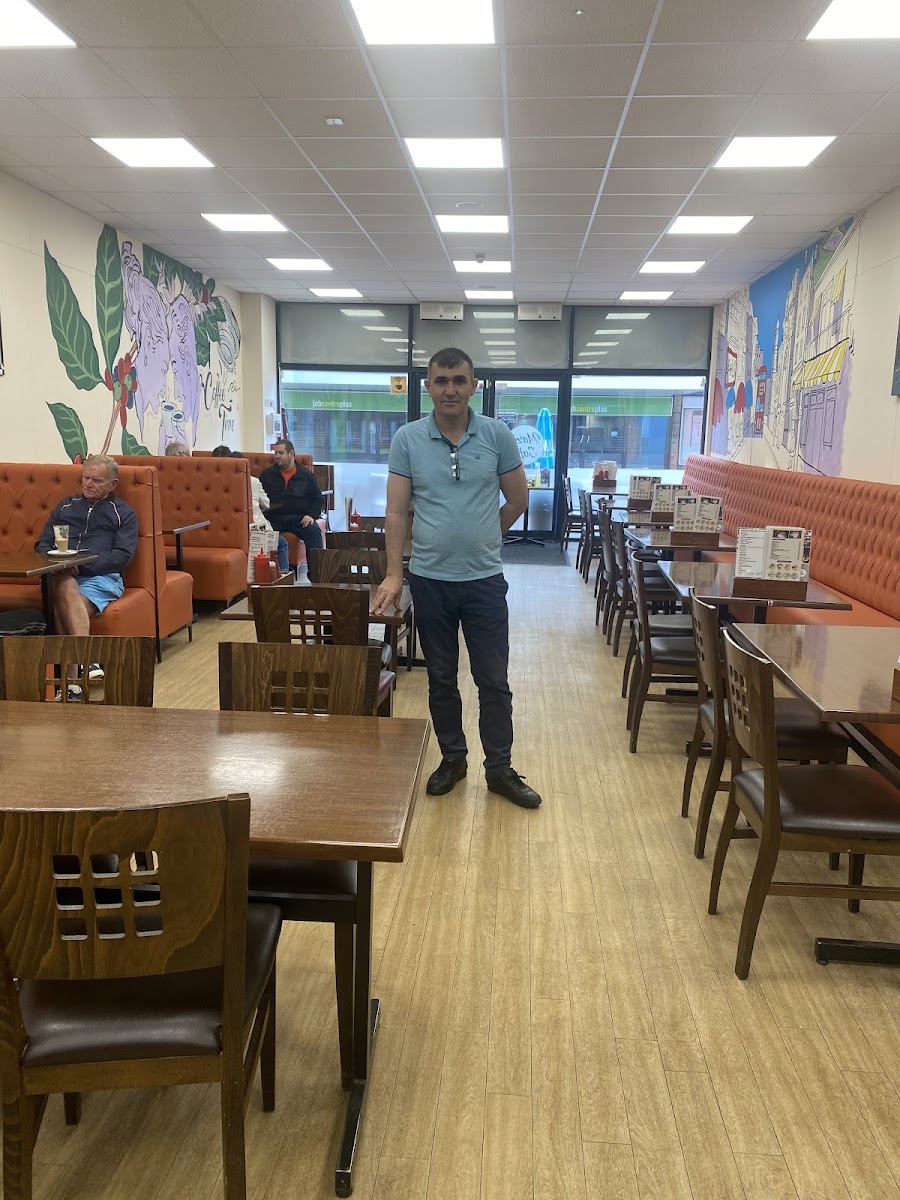 Maz’s Cafe & Restaurant - Photo 9