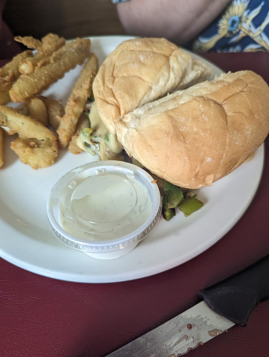 Blue Line Diner - Photo 9