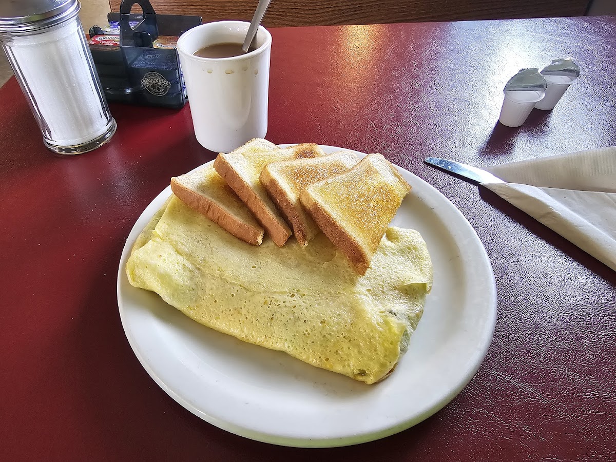 Blue Line Diner - Photo 2
