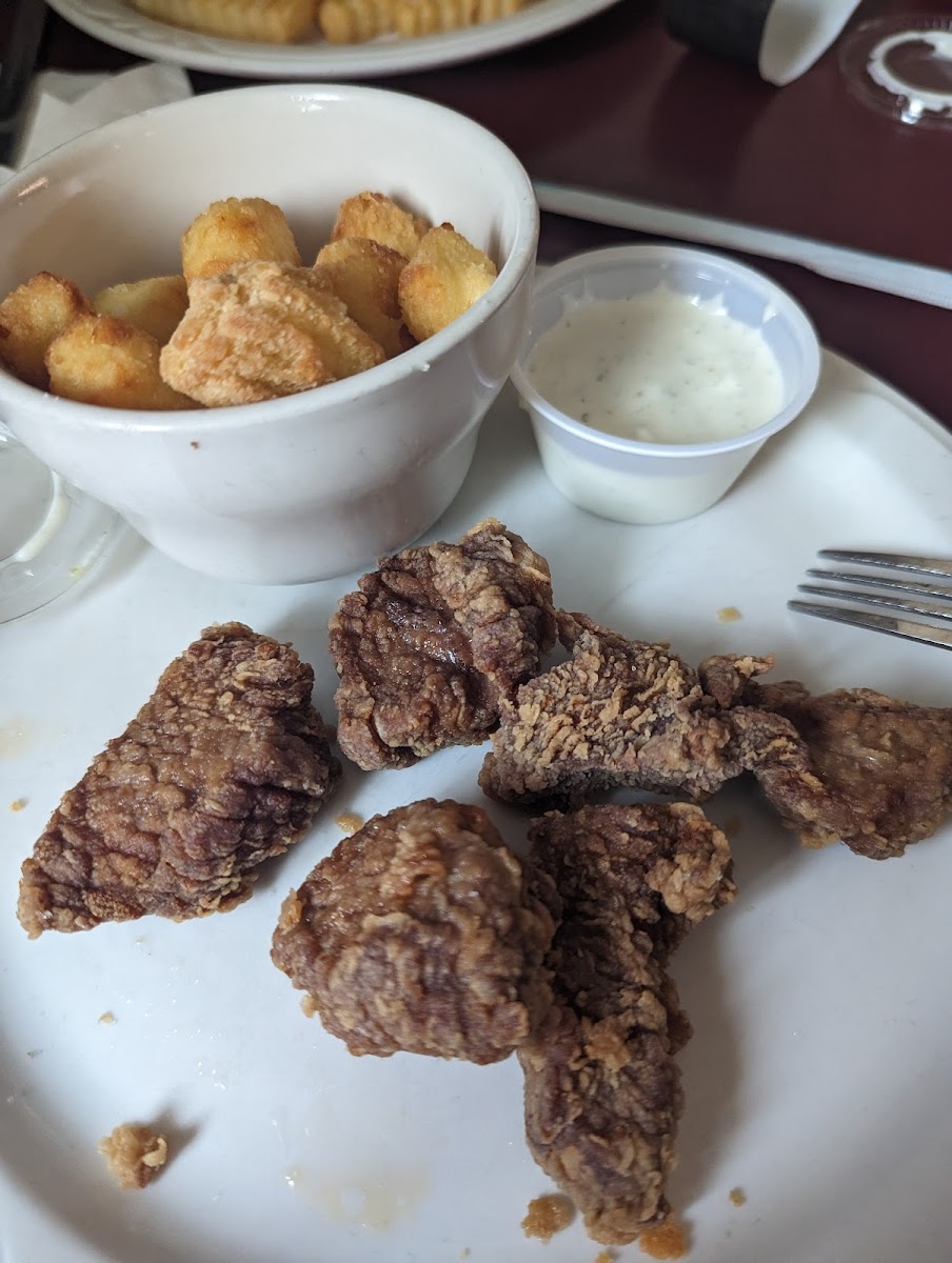 Blue Line Diner - Photo 5