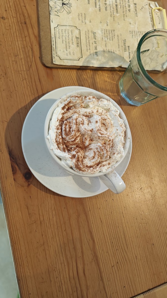 Snug Cafe - Photo 7