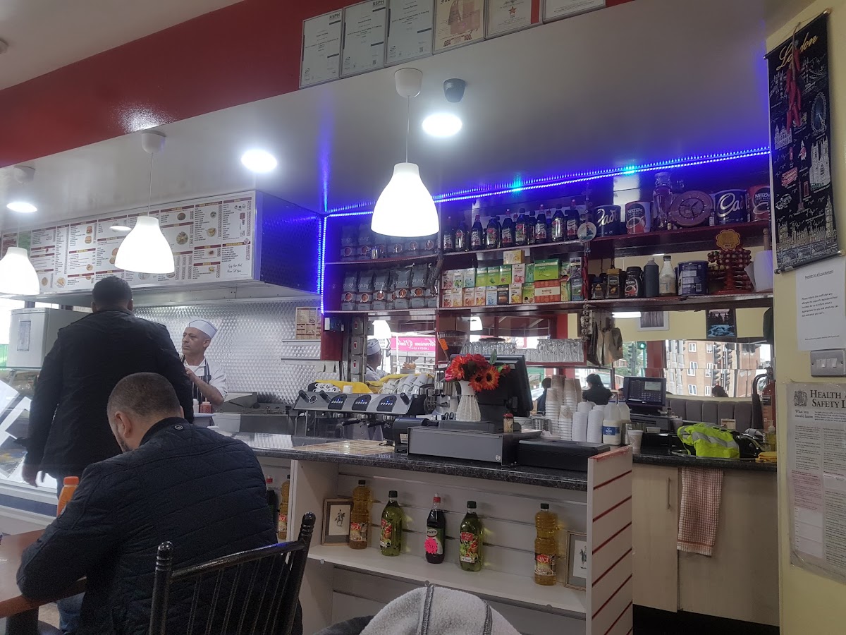 Grand Cafe UK - Photo 6