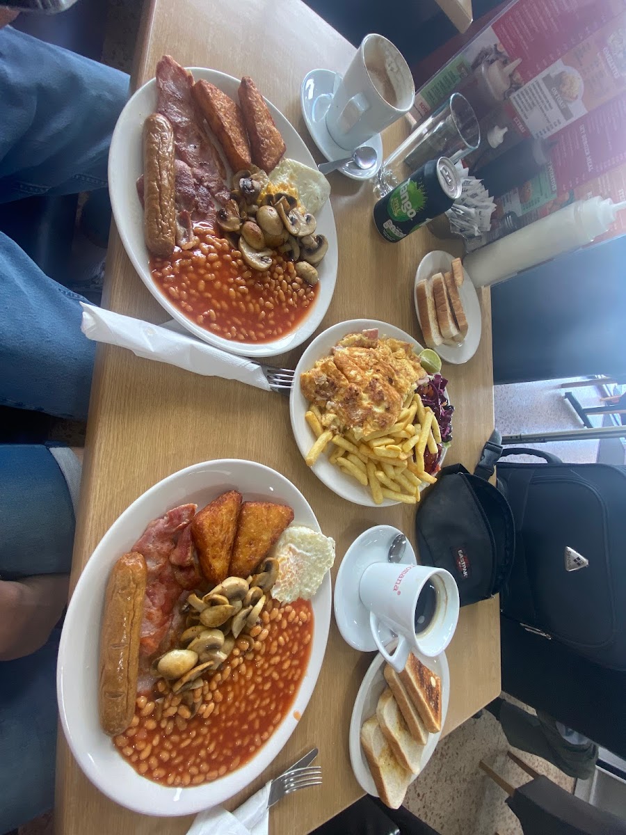 Grand Cafe UK - Photo 8