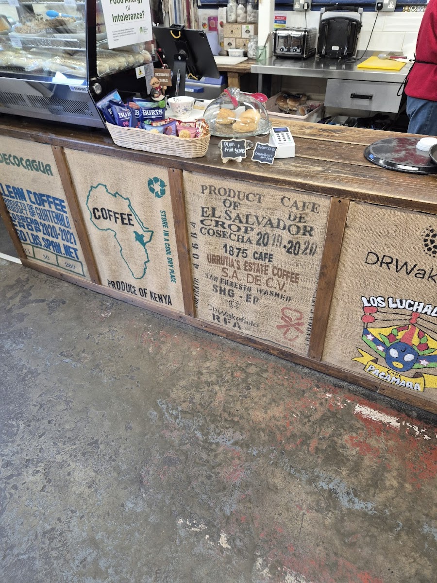 Hidden Coffee House - Photo 2