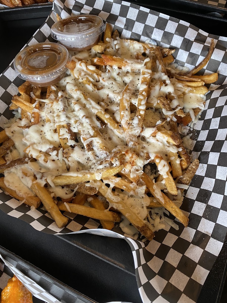 Gordy's - Photo 6