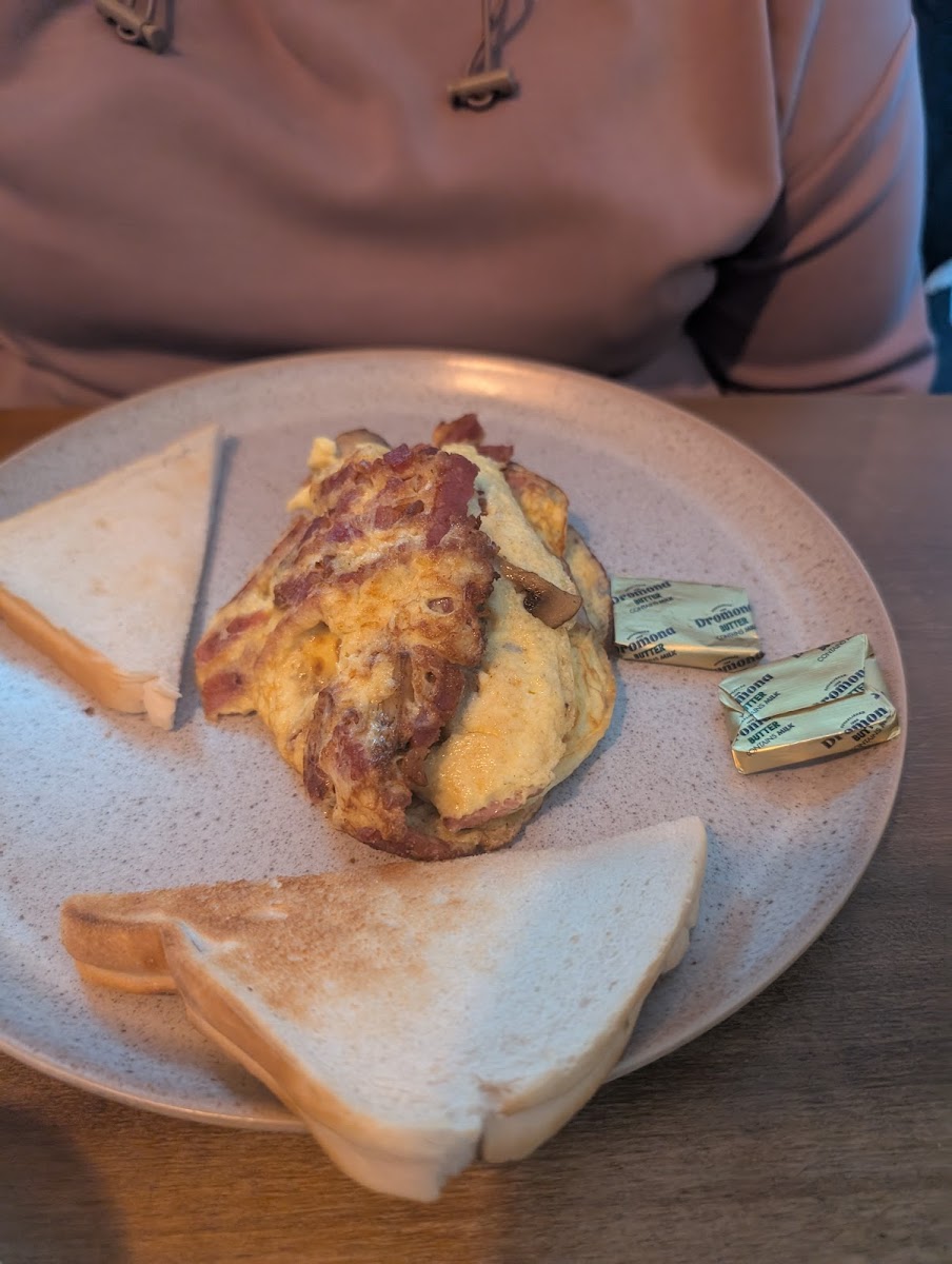 The Carrie Restaurant - Photo 8