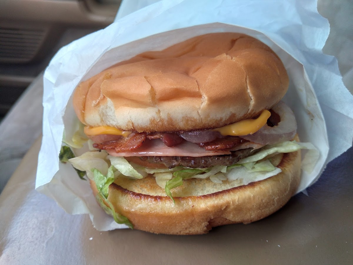 Billy Burgers Drive Inn - Photo 8