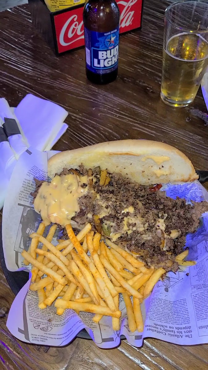 Savage Tavern - Photo 1