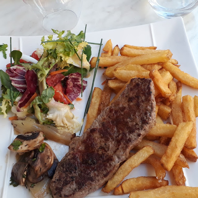 Faux Filet Frites Salade