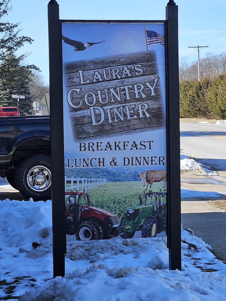 Laura's Country Diner - Photo 2