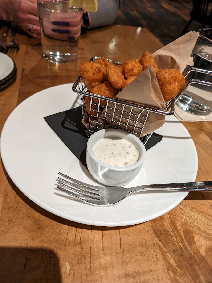 Black Horse Tavern - Photo 6