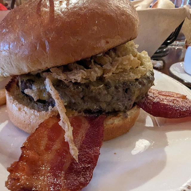 Tavern Cheeseburger