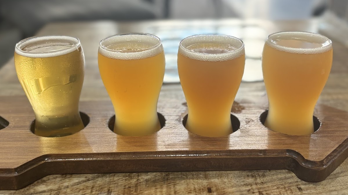 Seven Arrows Taproom - Branson Landing - Photo 2