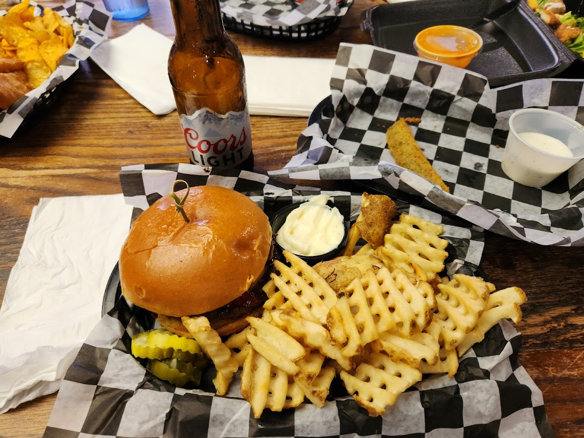 Average Jo's Bar & Grill - Photo 1