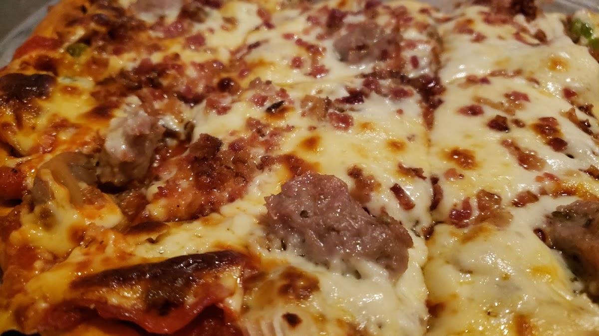 B & L's Pizza - Photo 3