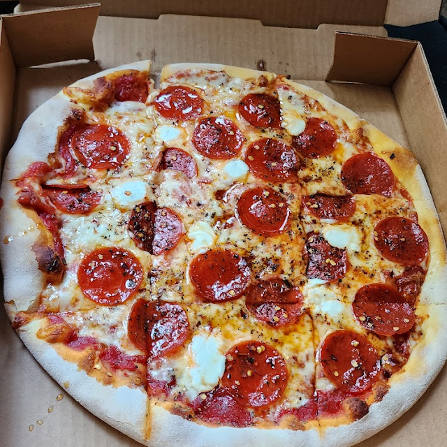 Bee Sting Pizza