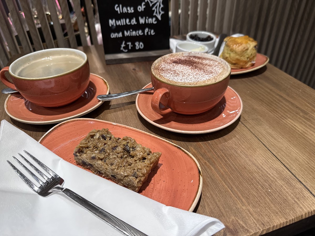Margo & Plum Store & Coffee House - Photo 9