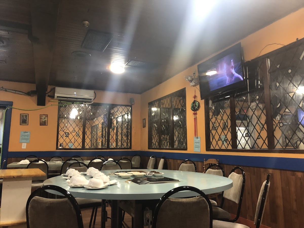 Leung Yue Hot Pot - Members Only