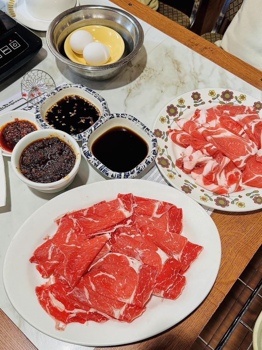 Leung Yue Hot Pot - Members Only - Photo 3